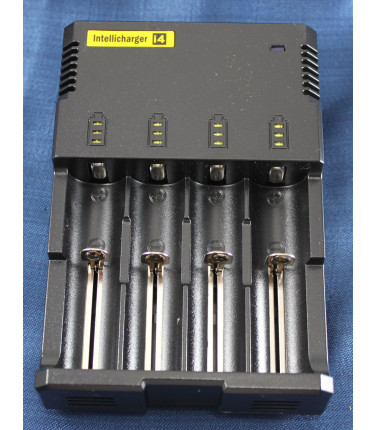 Nitecore i4 Intellicharger