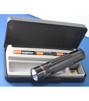 XL50 LED Flashlight BLACK